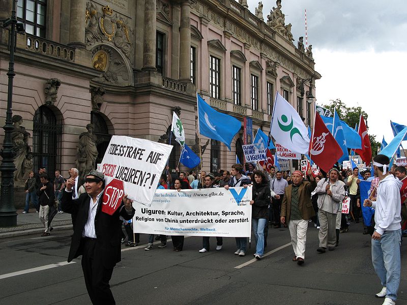 Demonstration Berlin für die Rechte der Uiguren