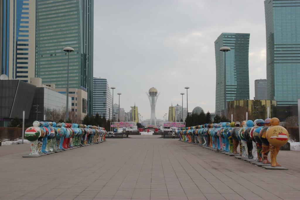 Kasachstan, EXPO, Astana, Statuen, 84 Länder