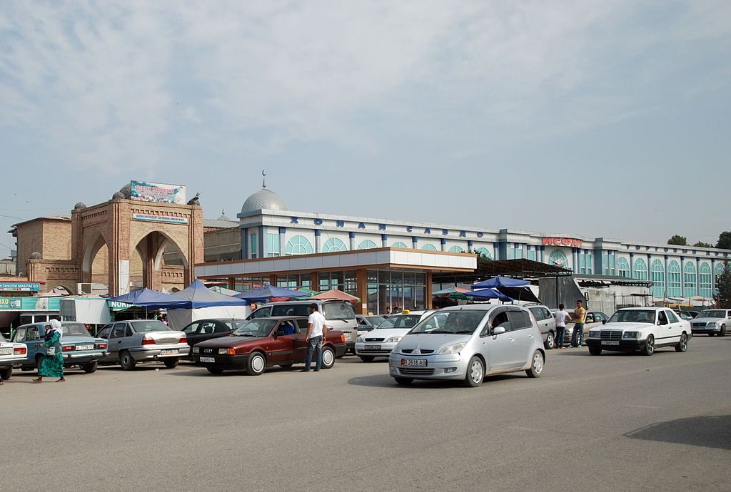 Autos, Tadschikistan, Markt