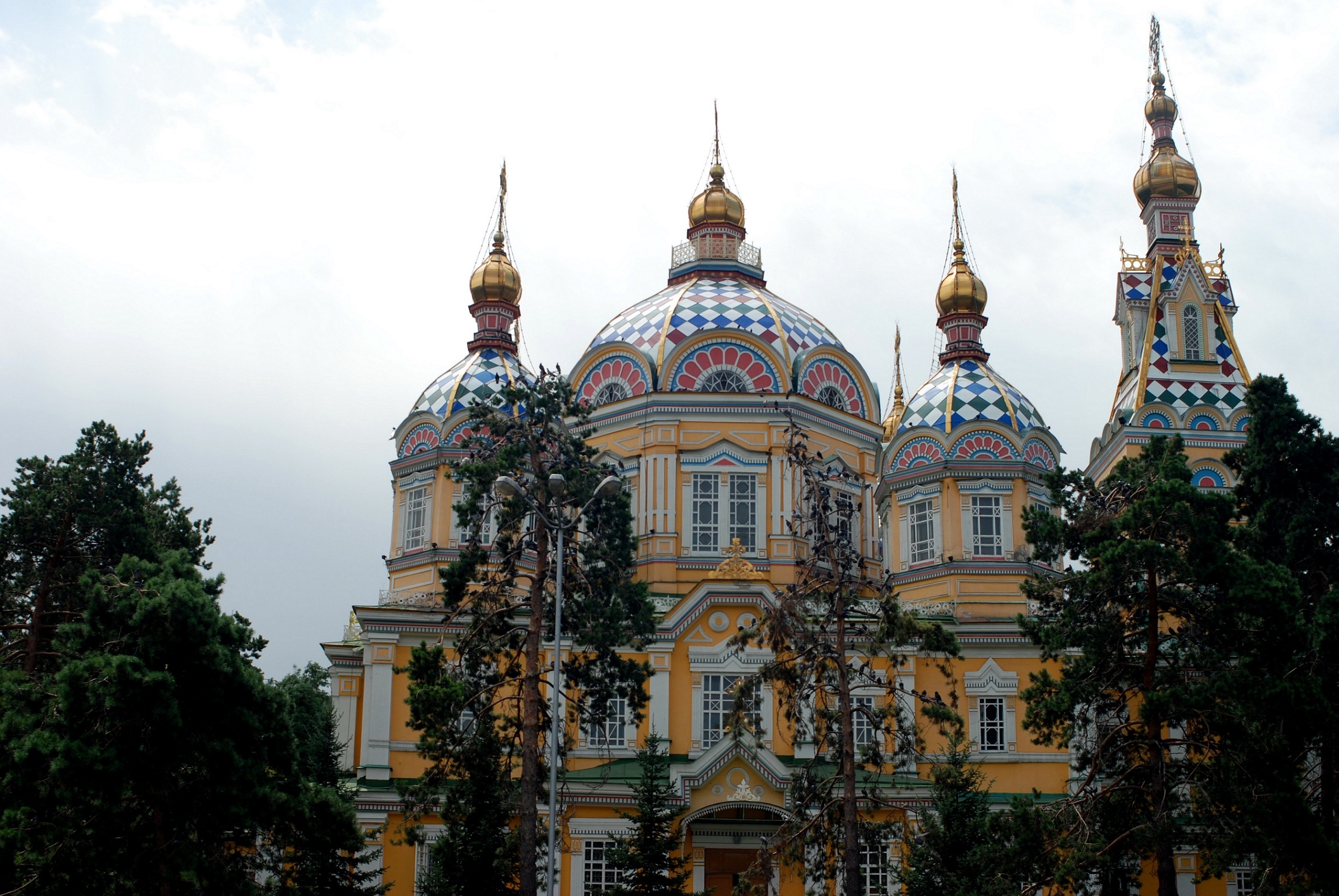 Christi-Himmelfahrt-Kathedrale Almaty Kasachstan Panfilow-Park Architektur