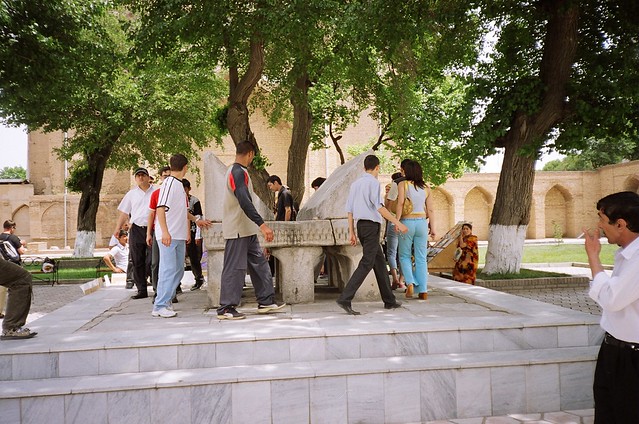 Ein steinernes Lesepult in Samarqand