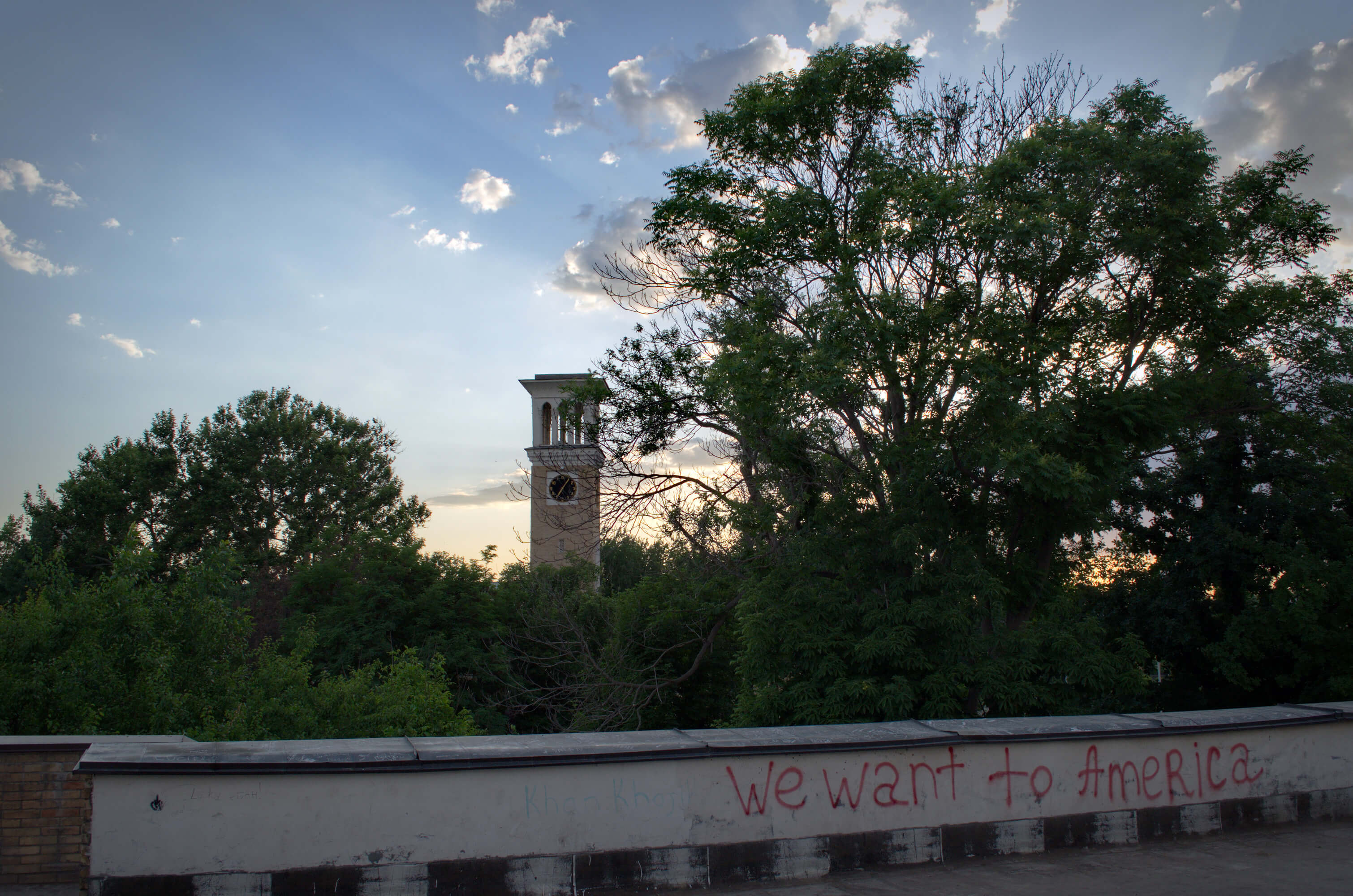 Uhrturm Taschkent Usbekistan Amir-Timur-Platz Stanislav Magay Graffiti