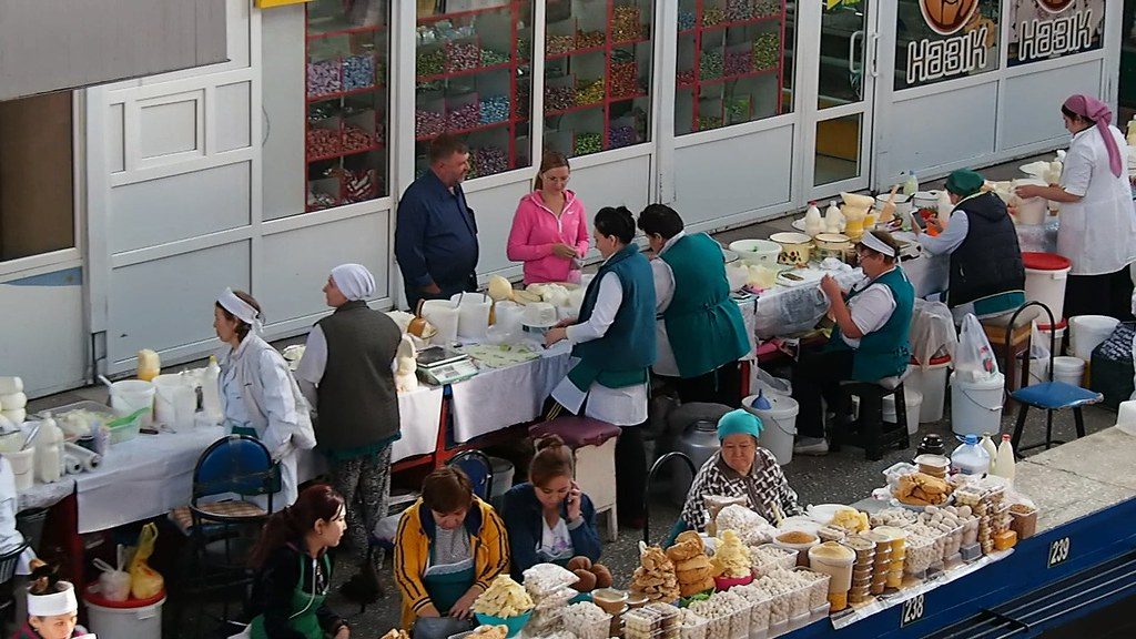 Verkäuferinnen auf einem Markt