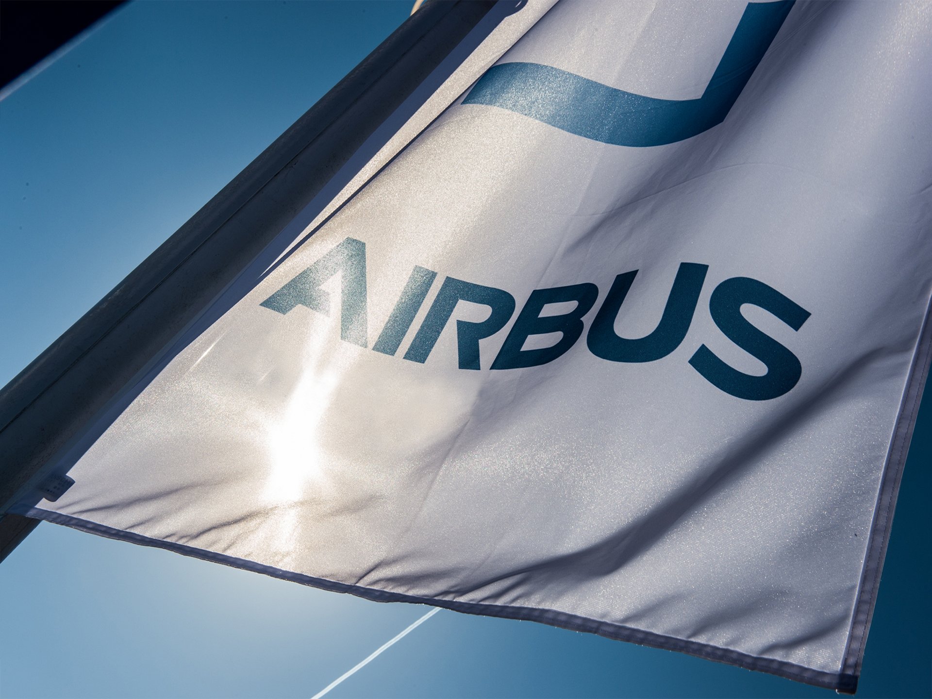 Flagge mit Airbus-Logo