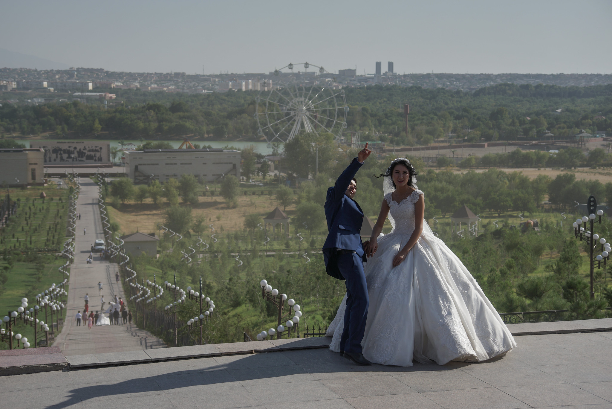 Hochzeitspaar Fotoshooting Shymkent Aussicht Panorama