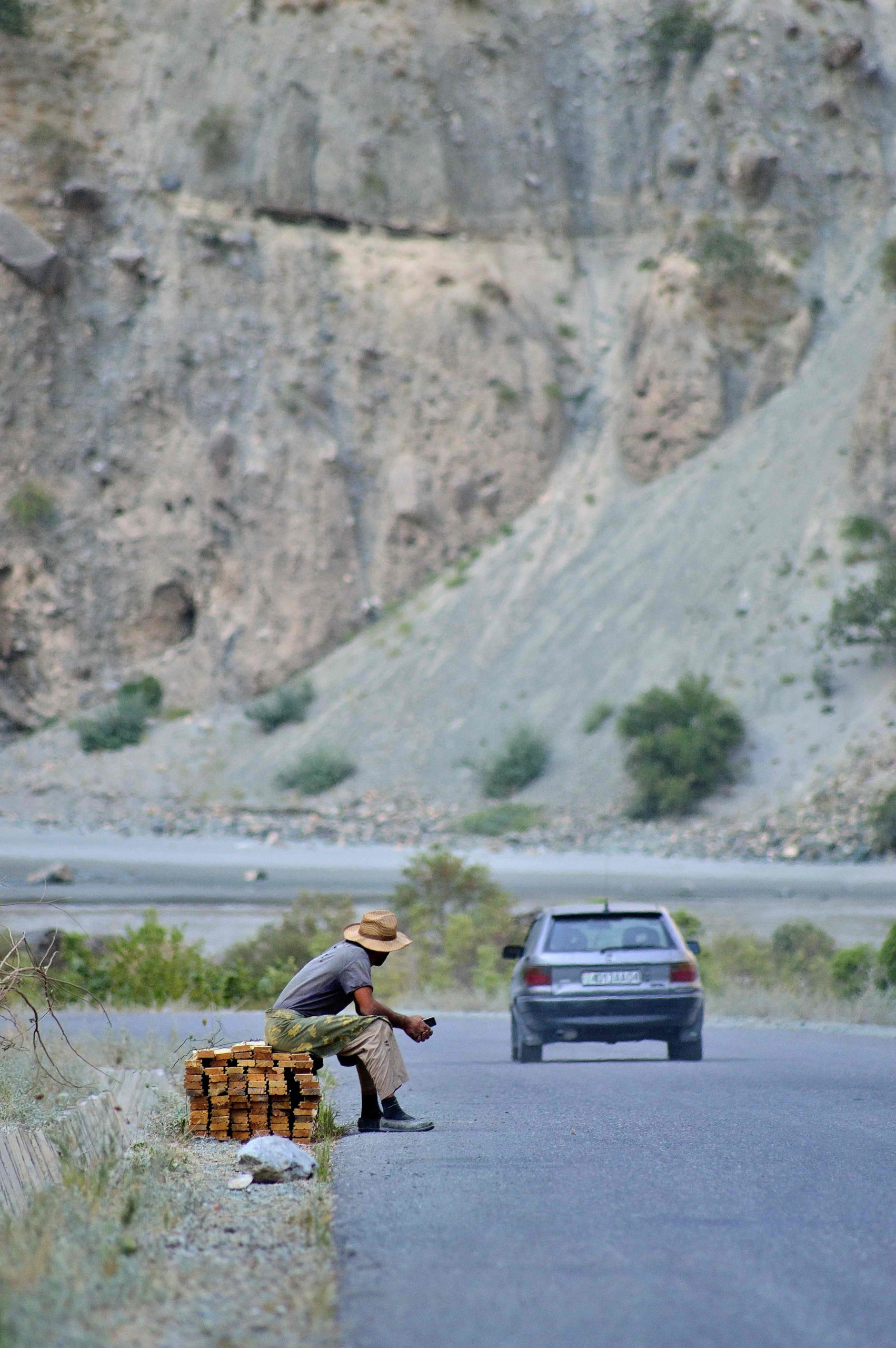 Auf dem Weg Pamirstraße Tadschikistan berg