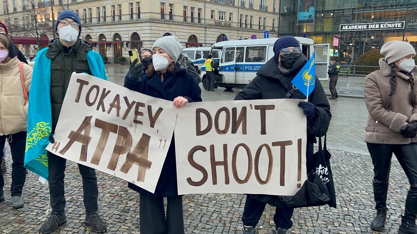 Kundgebung Kasachstan Berlin Tokayev