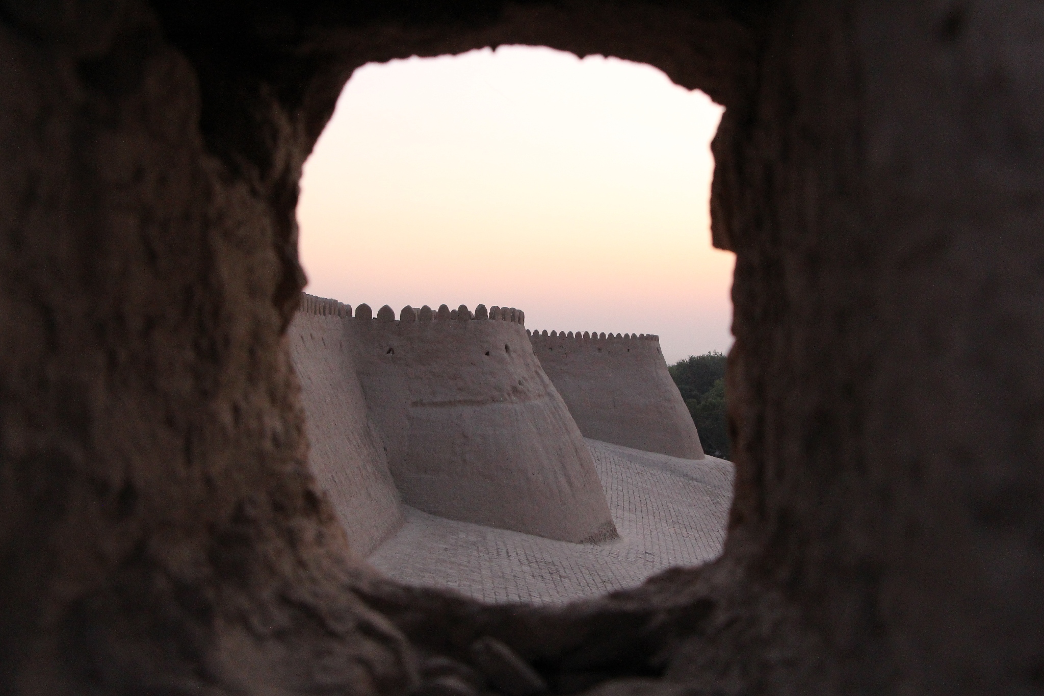 Hubert-Félix Delattre - Die Mauern von Khiva