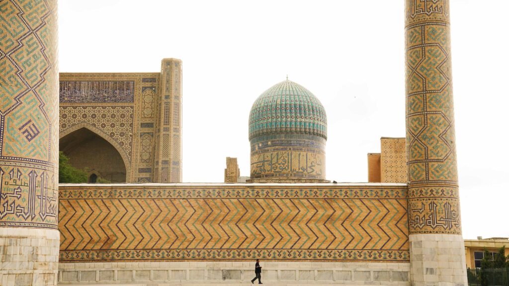Die Bibichonim-Moschee in der Stadt Samarkand in Usbekistan