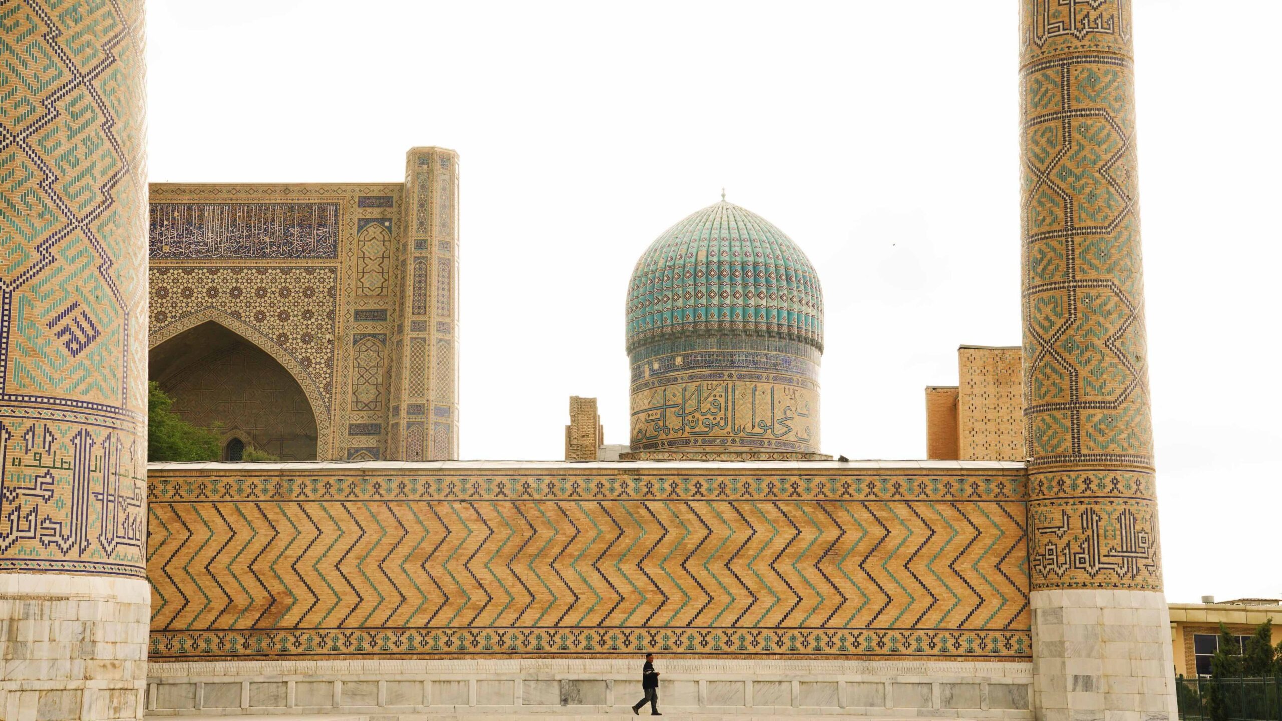 Die Bibichonim-Moschee in der Stadt Samarkand in Usbekistan