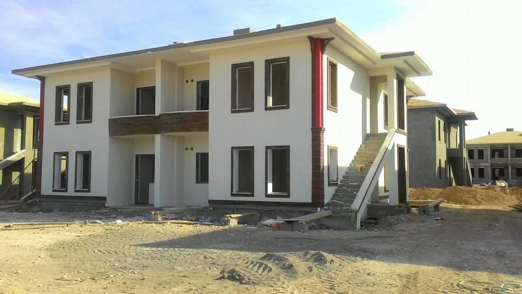 A house for the Van Kyrgyz under construction in Yozgat.