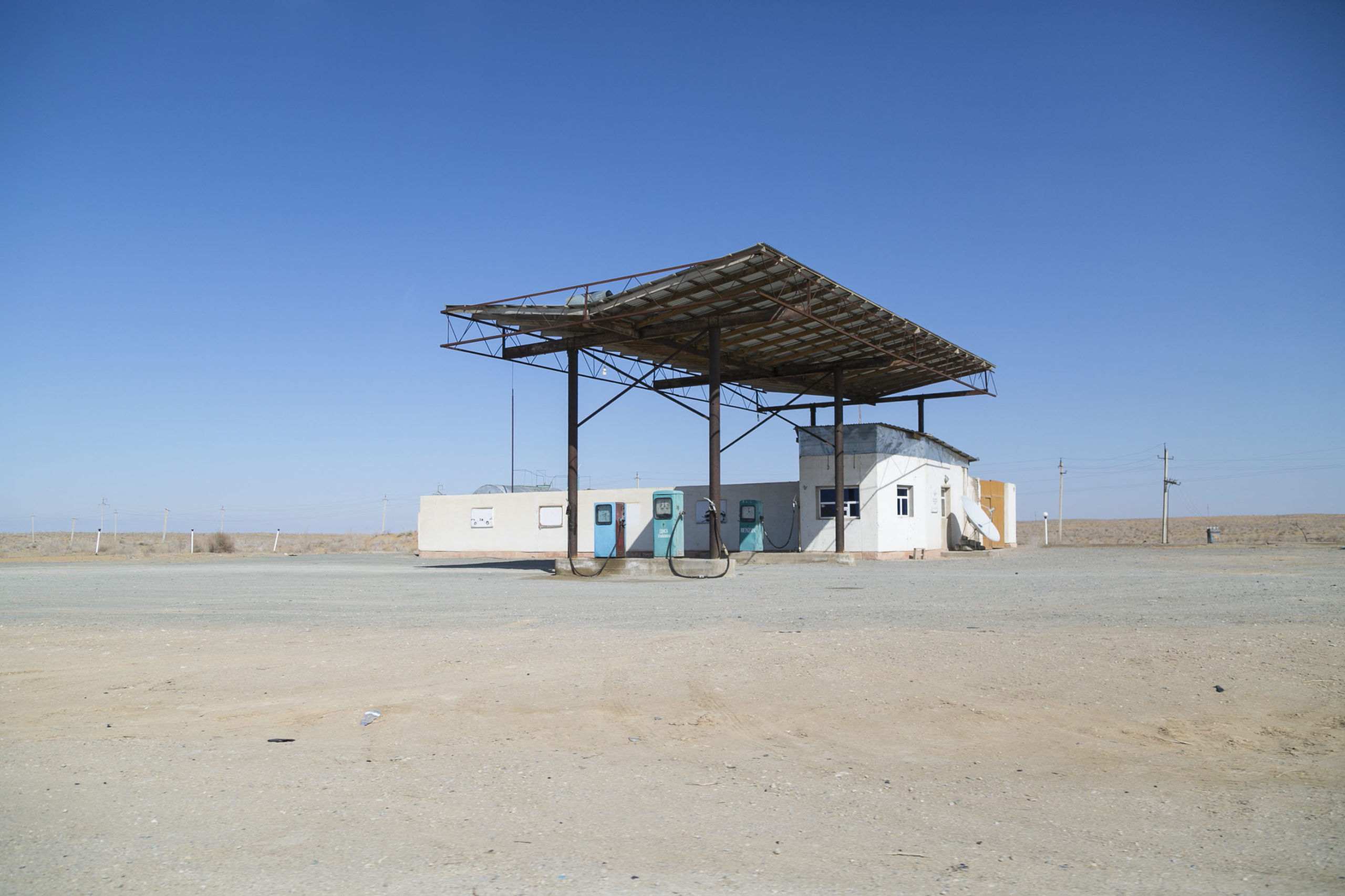 Road, Uzbekistan, Khiva, Boukhara, Gas station