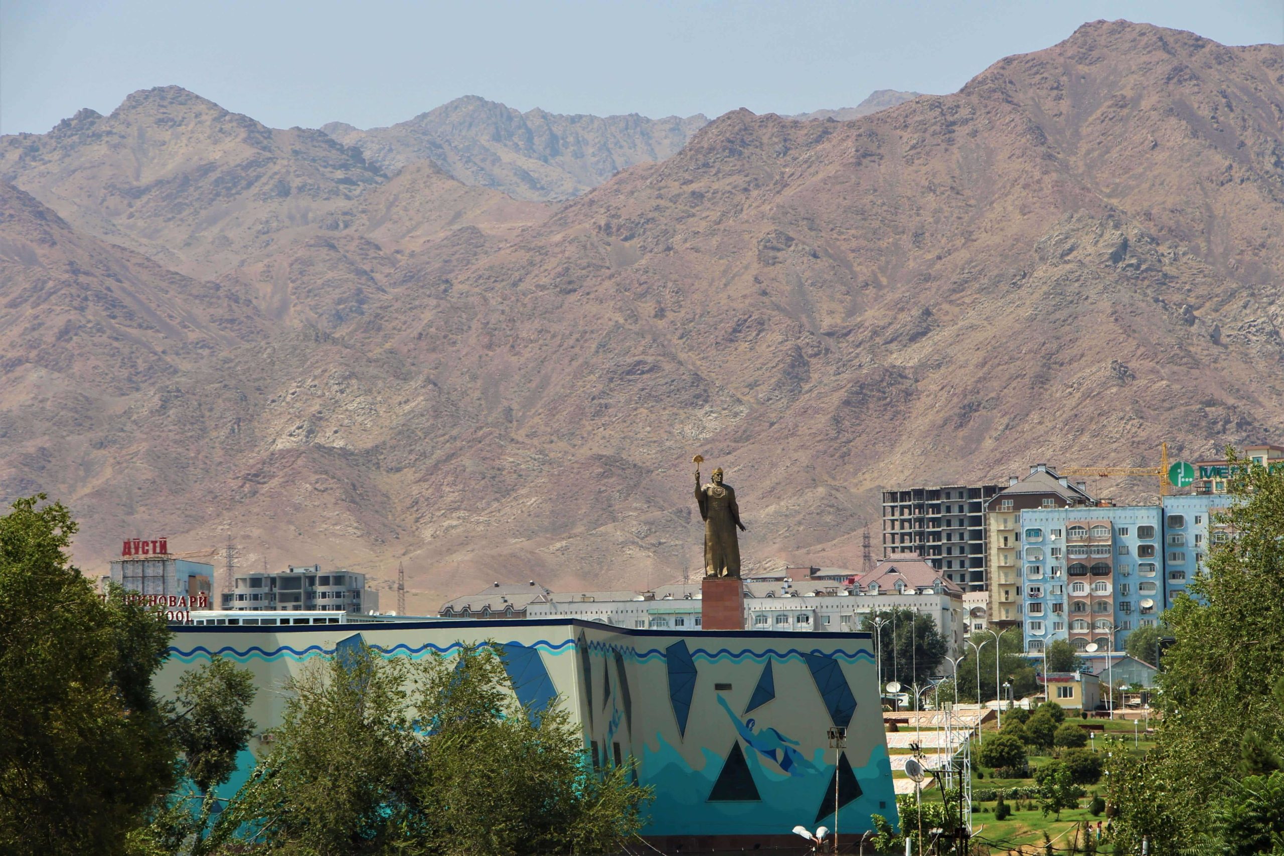 Tajikistan, Khudjand, Mountains, Statue, Ismail Somoni