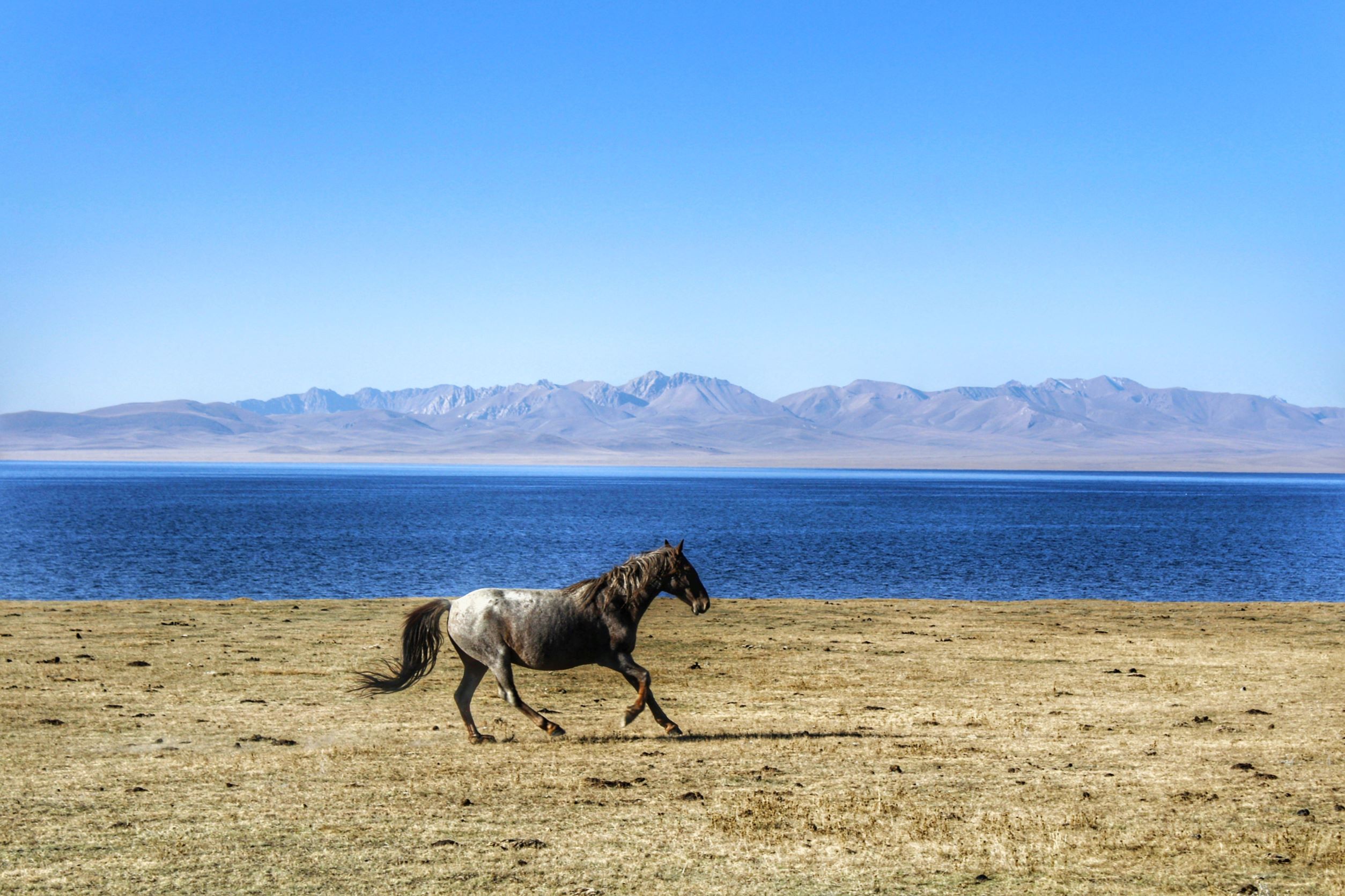 Song Kol lake