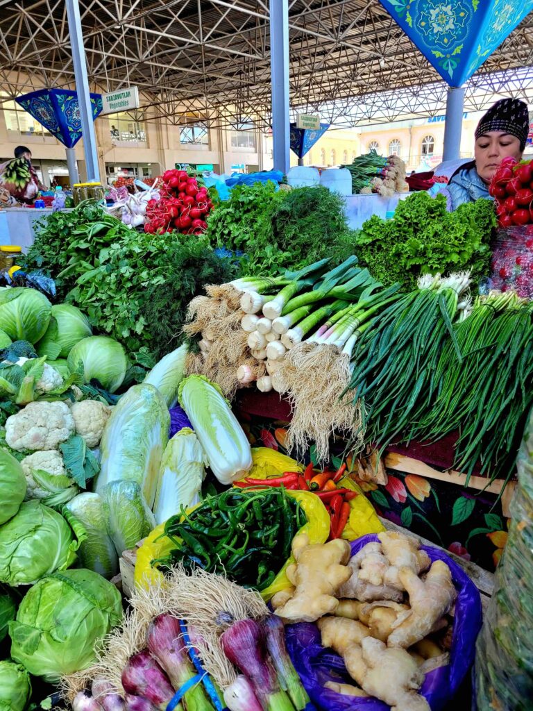 Samarkand uzbekistan bazaar