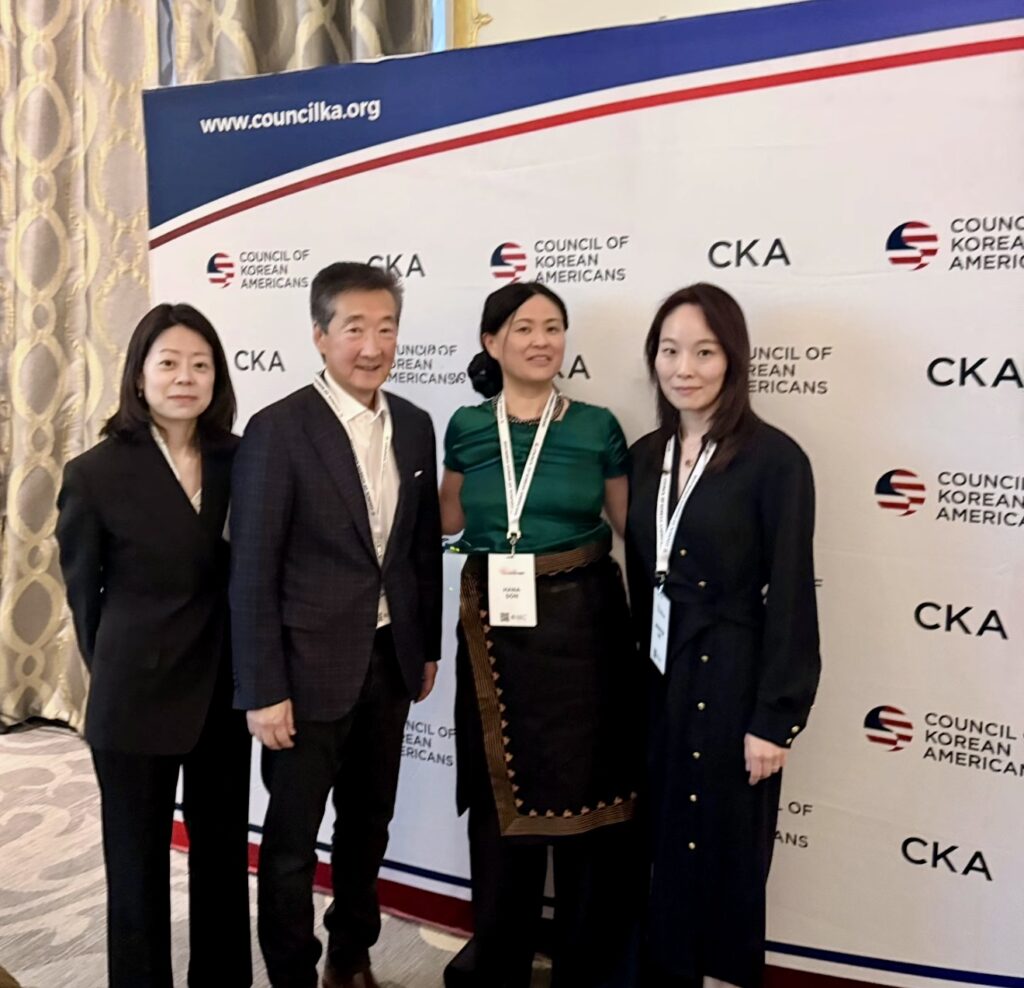 Hana Sexton with Dr Victor Cha, Korea Chair at the Center for Strategic and International Studies; Ellen Kim, Director of Academic Affairs at the Korea Economic Institute of America; and Jennifer Lee, Managing Principal at The Asia Group. Photo courtesy of Hana Sexton.
