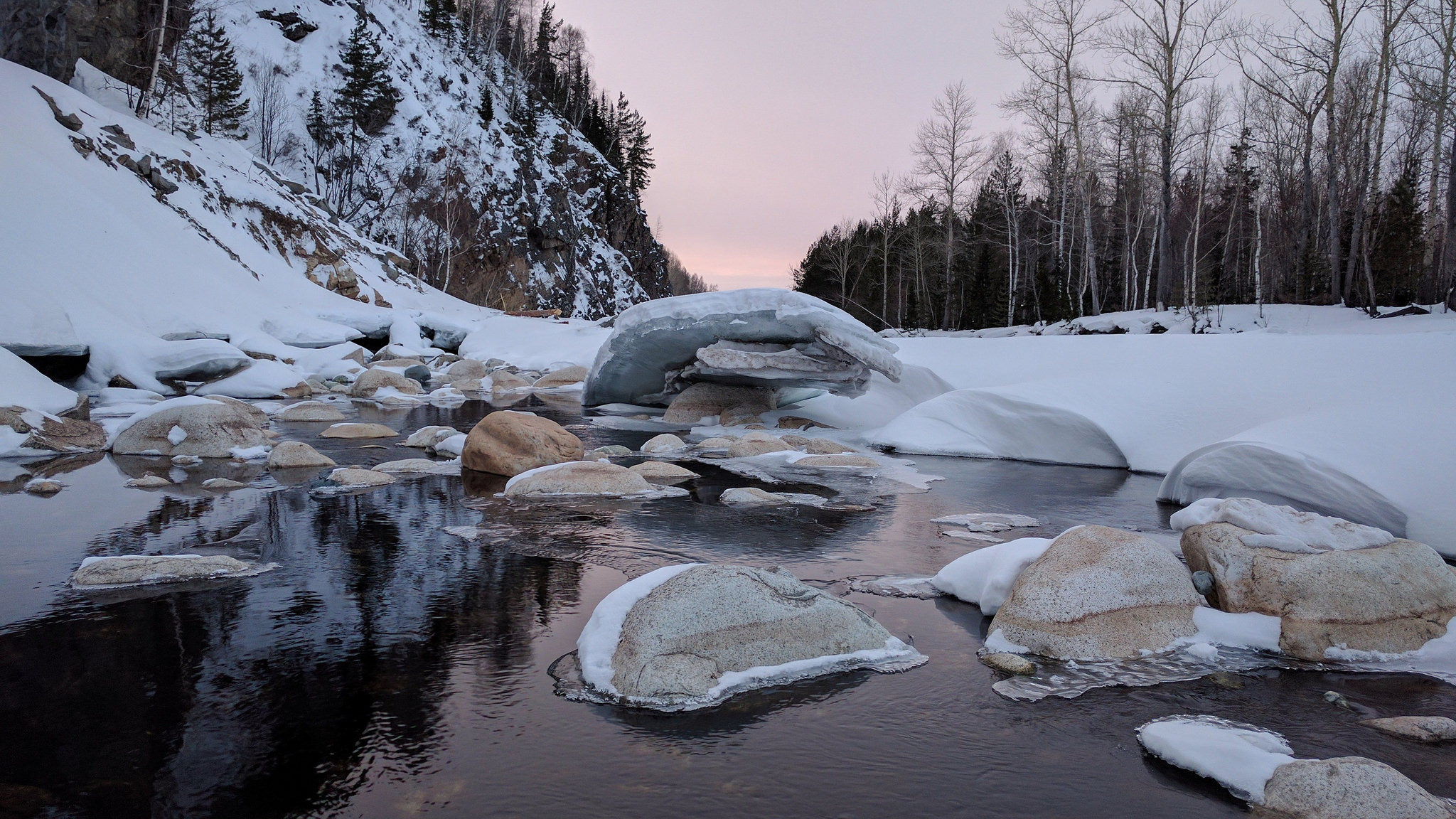 Rivière Hiver Kazakhstan Ülby