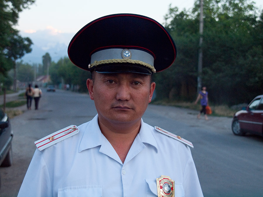 Policier Bichkek Kirghizstan Kirghizistan