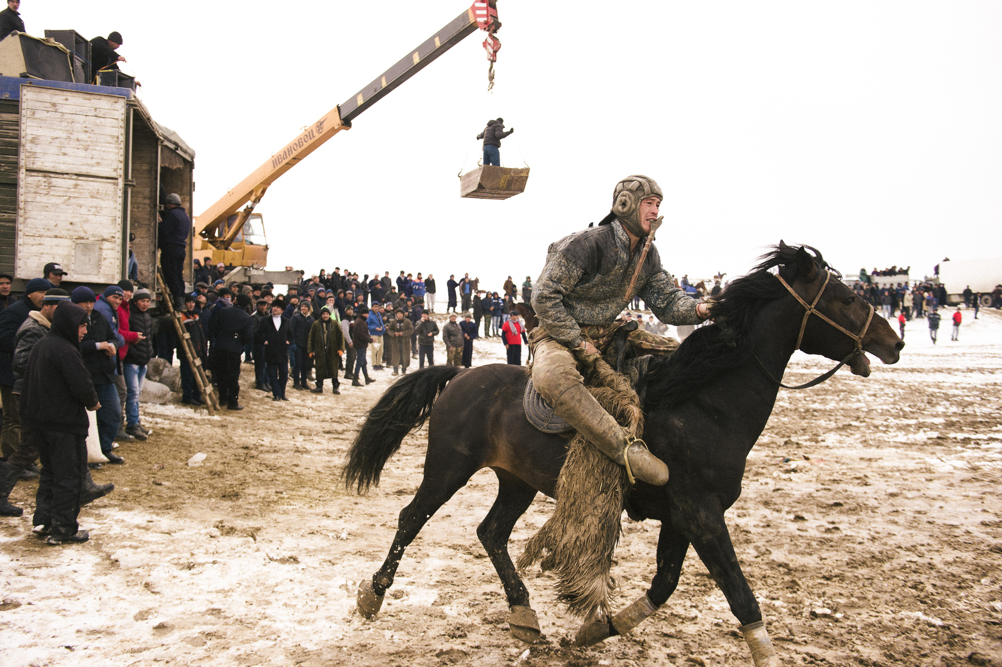 Kok Boru Ouzbékistan chèvre cheval jeu Asie centrale Kopkari Buzkashi