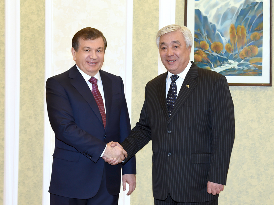 Chavkat Mirzioïev Erlan Idrissov Ouzbékistan Kazakhstan