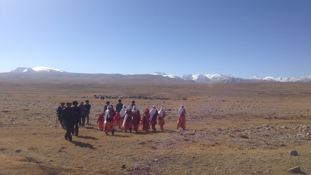 Pamir Kirghiz Afghanistan Plateau habit traditionnel