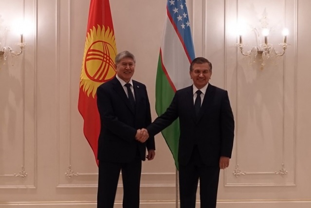 Chavkat Mirzioïev Almazbek Atambaïev OCS Rencontre frontière Ouzbékistan Kirghizstan