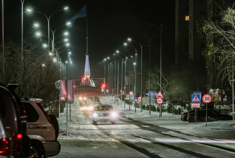 Stepnogorsk neige voiture URSS ville cachée Tselinograd-25 Kazakhstan