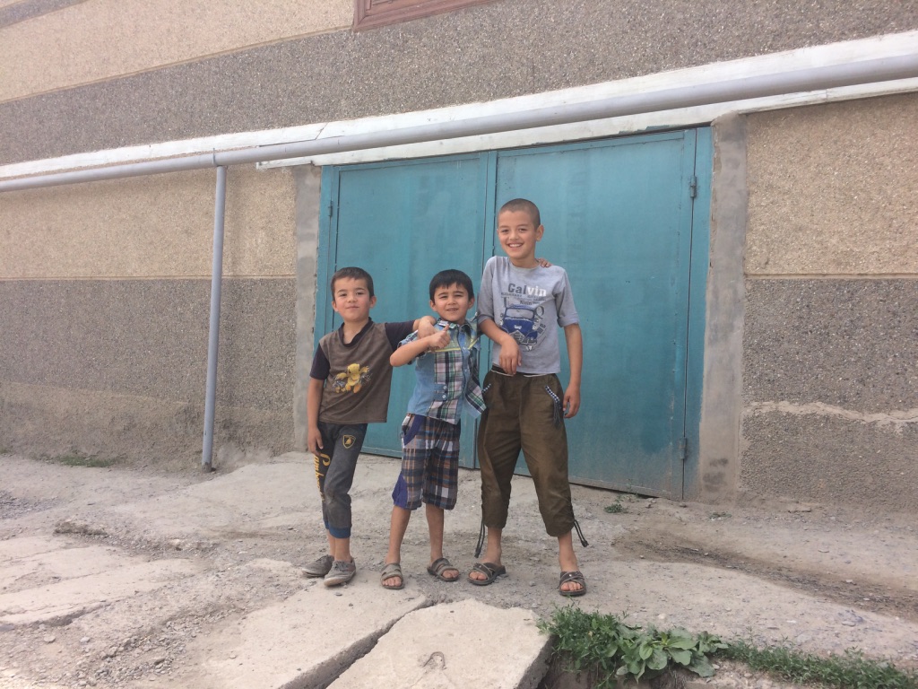 Istaravchan Tadjikistan Enfants