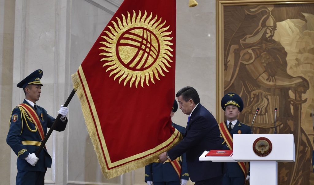 Sooronbaï Jeenbekov passation Président Kirghizstan