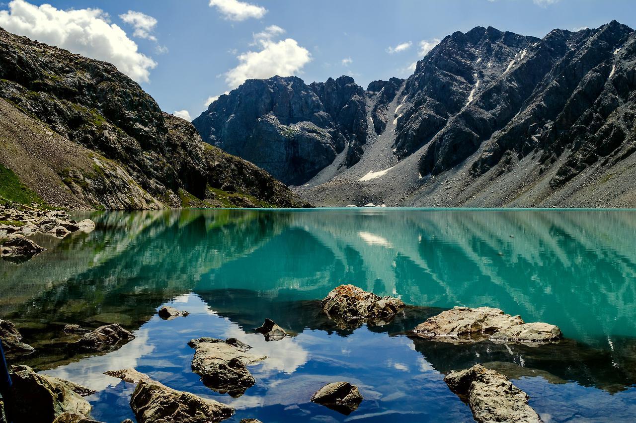 Ala Koul Lac Kirghizstan Eau Turquoise