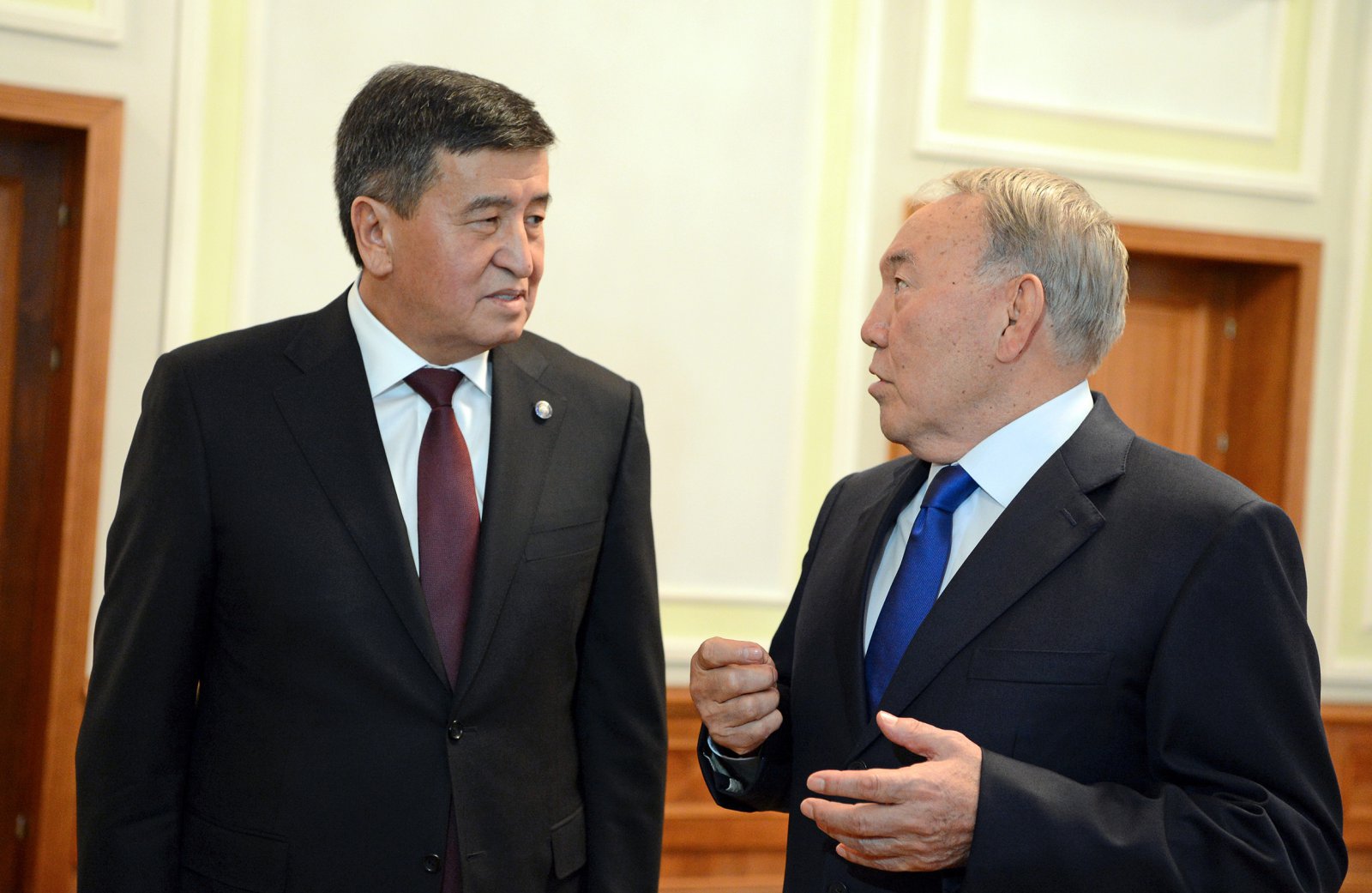 Présidents Sooronbaï Jeenbekov Noursoultan Nazarbaïev