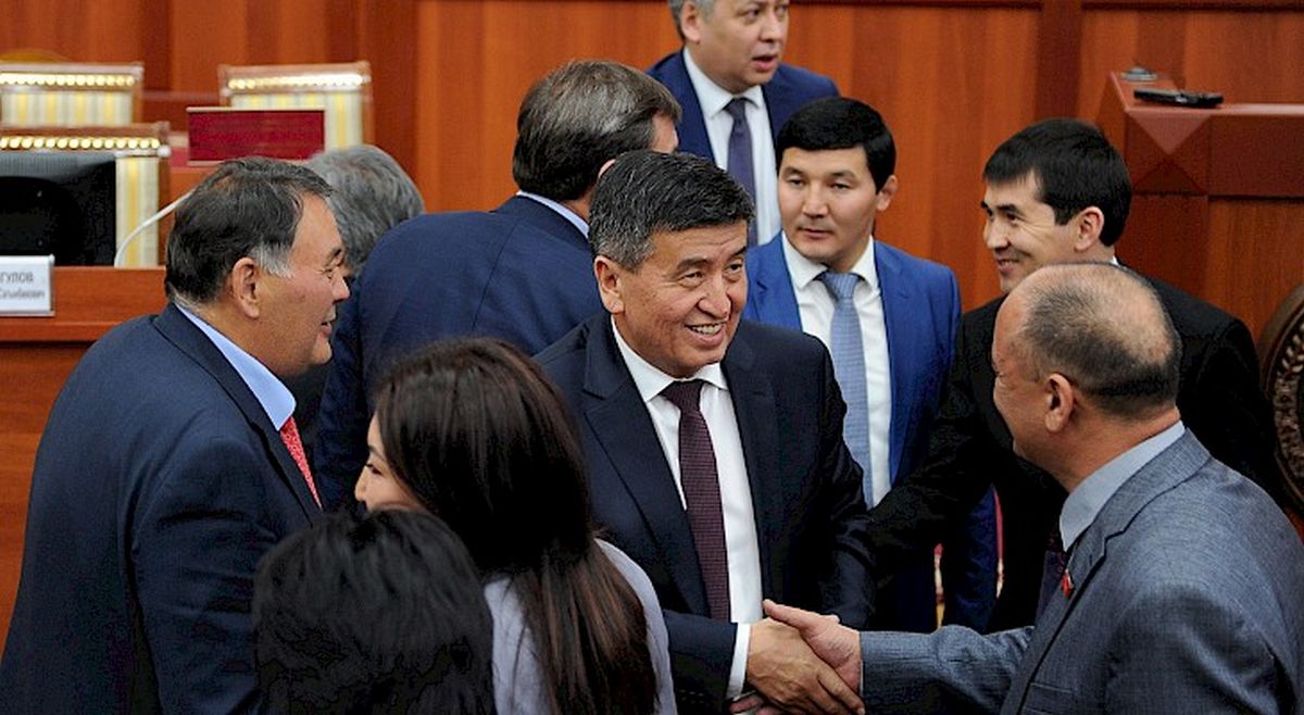 Sooronbaï Jeenbekov Premier ministre Parlement Jogorku Kengech Kirghizstan