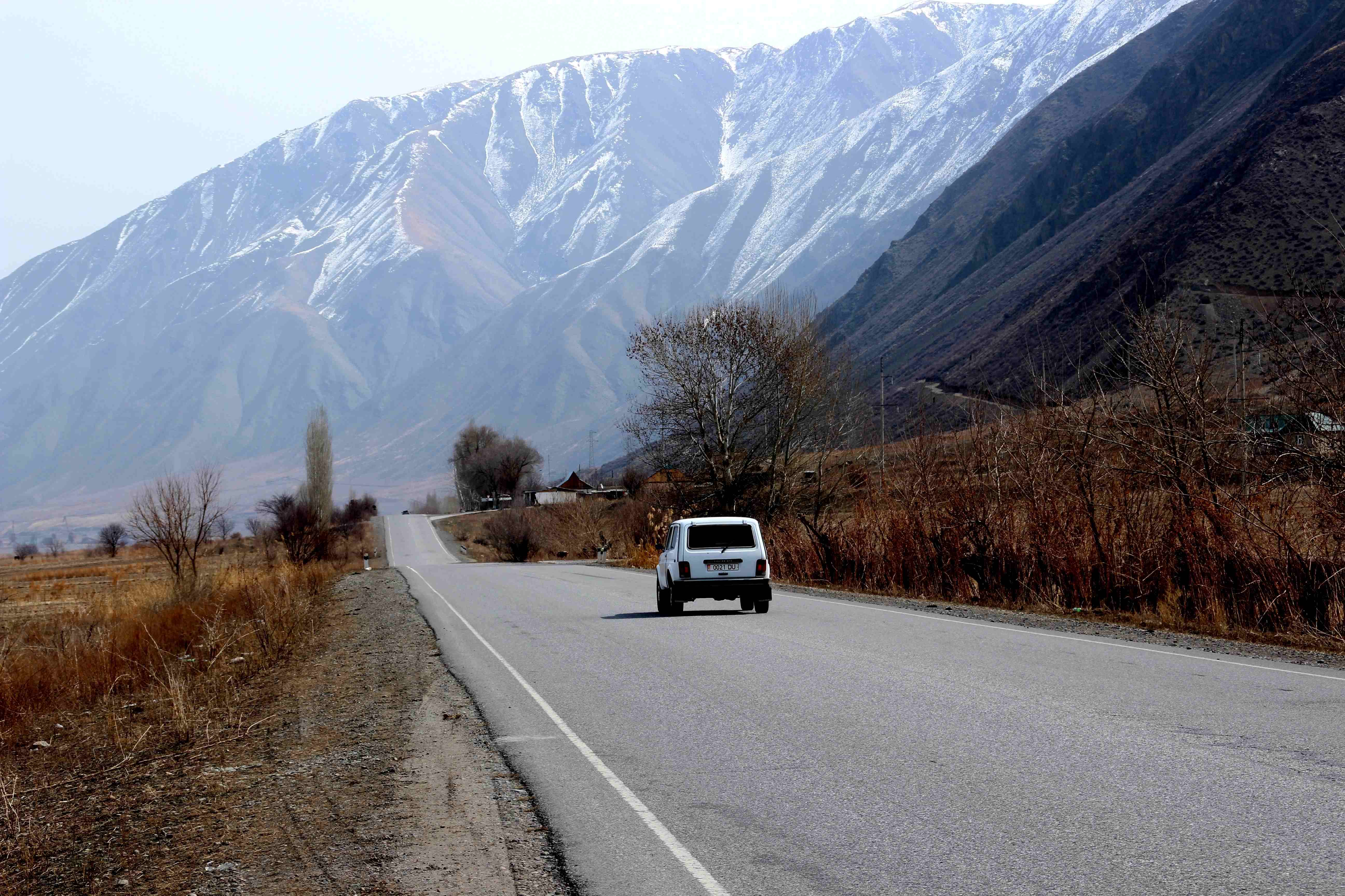 Lada Kirghizstan frontiére