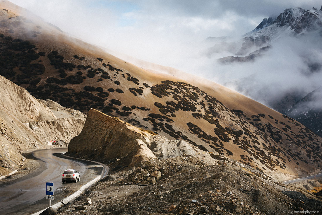 Kirghizstan Pamir Montagne Reportage Paysages Route Dégel Chaleur