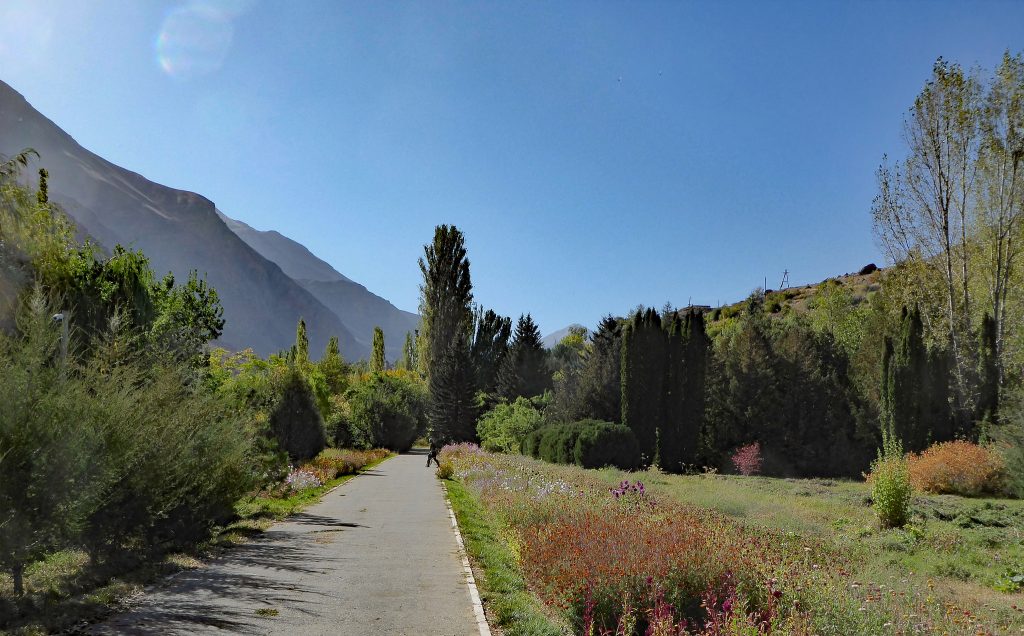 Khorog Pamir Jardin botanique Tadjikistan Ilaria Raïkova Environnement