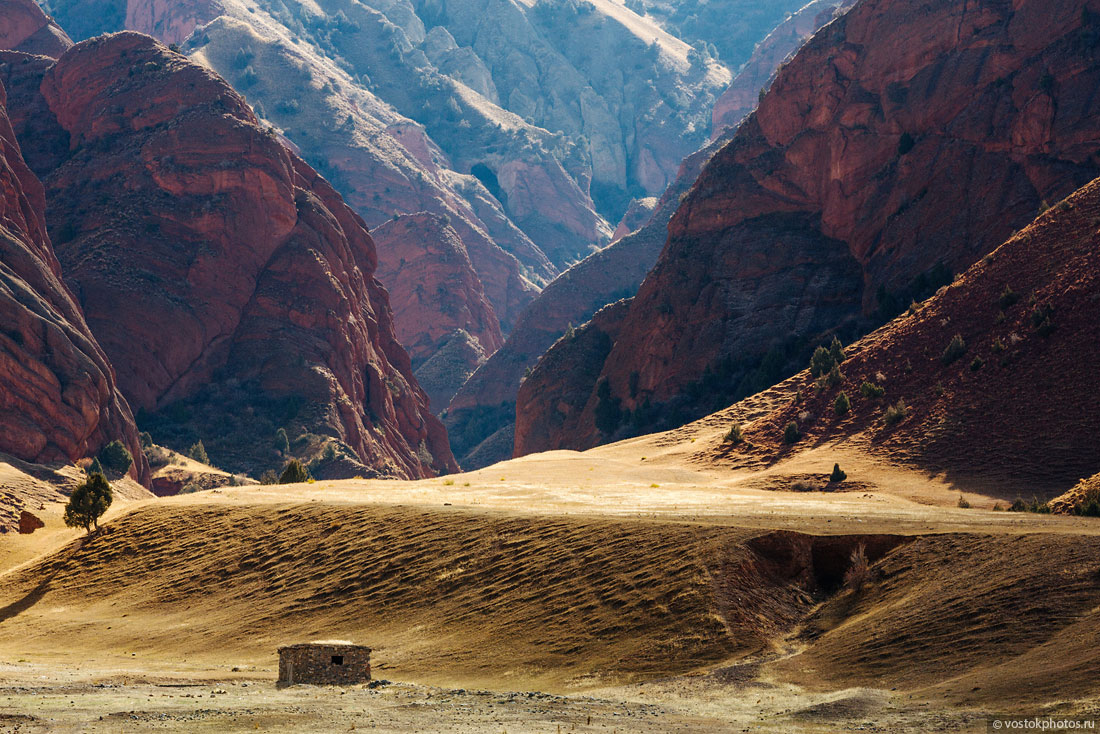 Kirghizstan Pamir Montagne Reportage Paysages Maison isolée