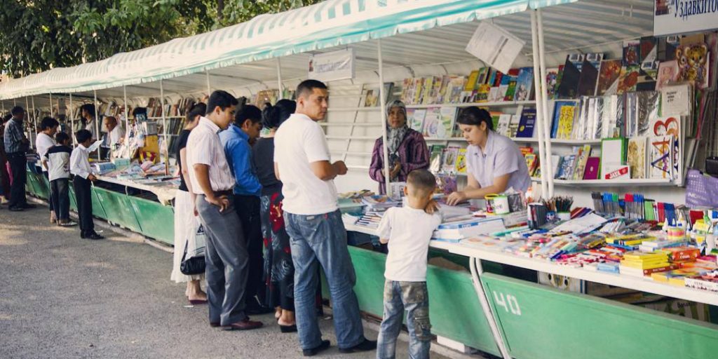 Ouzbékistan Littérature Marché Marchant Tachkent Livres