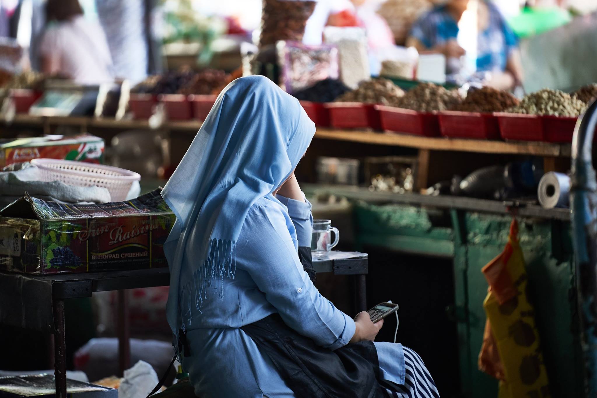 Bazar Photo du Jour Vendeuse