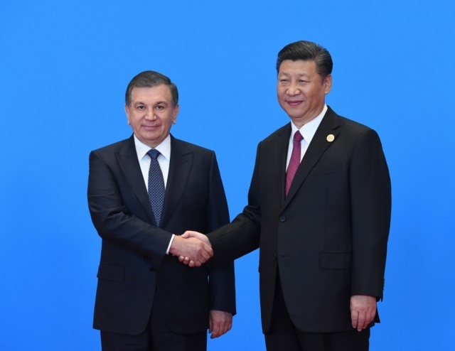 Chine Ouzbékistan Chavkat Mirzioïev Xi Jinping Diplomatie Relations bilatérales poignée de main