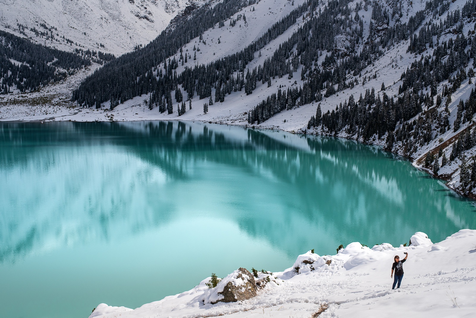 Selfie au bord du Grand Lac d'Almaty