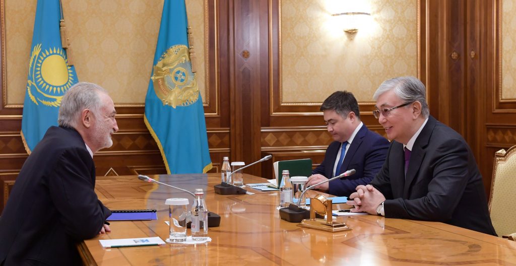 Jacques Attali Kassym Jomart Tokaïev Rencontre Kazakhstan Nur-Sultan