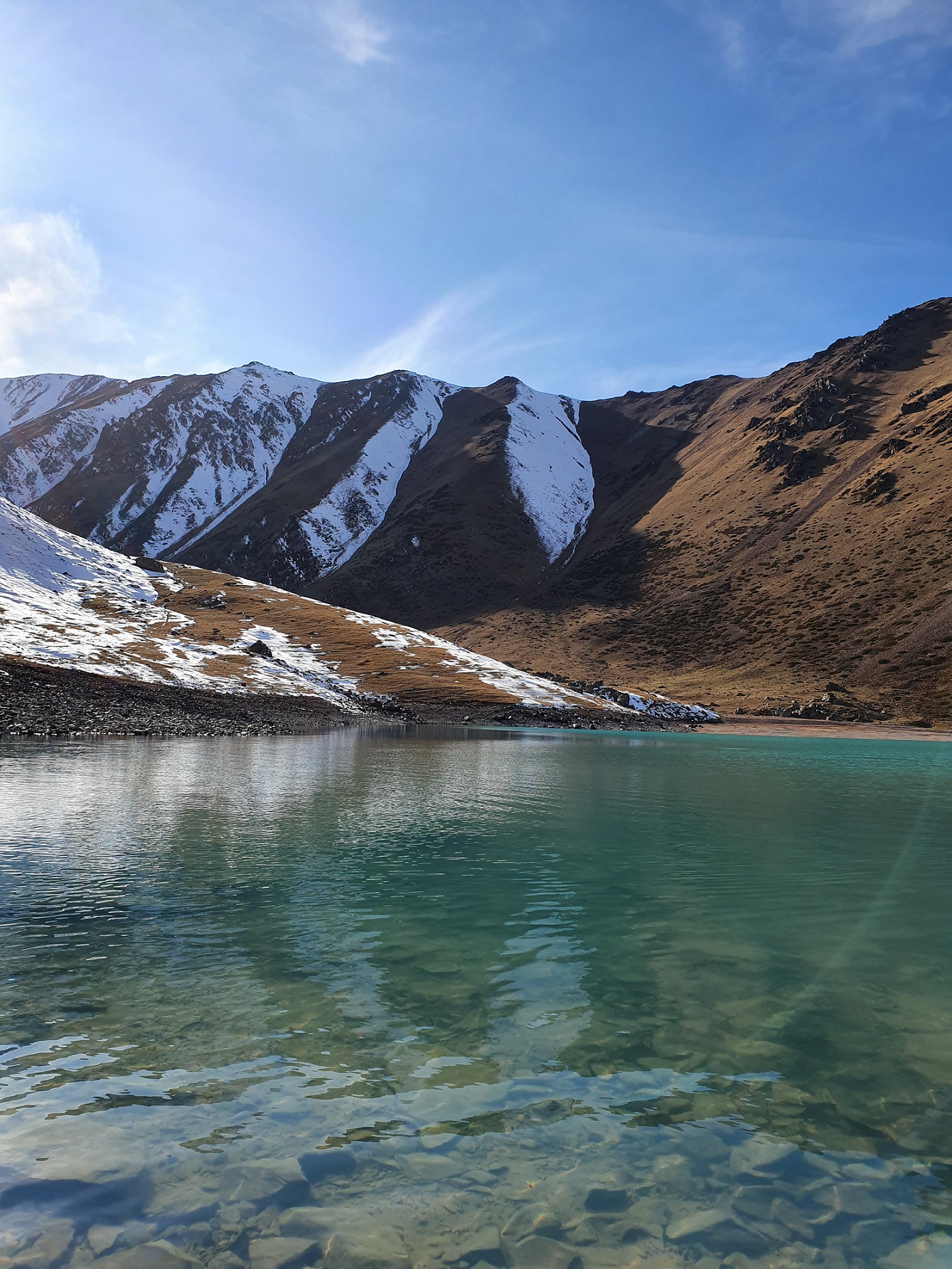 Lac Kol Tor Kirghizstan Montagne