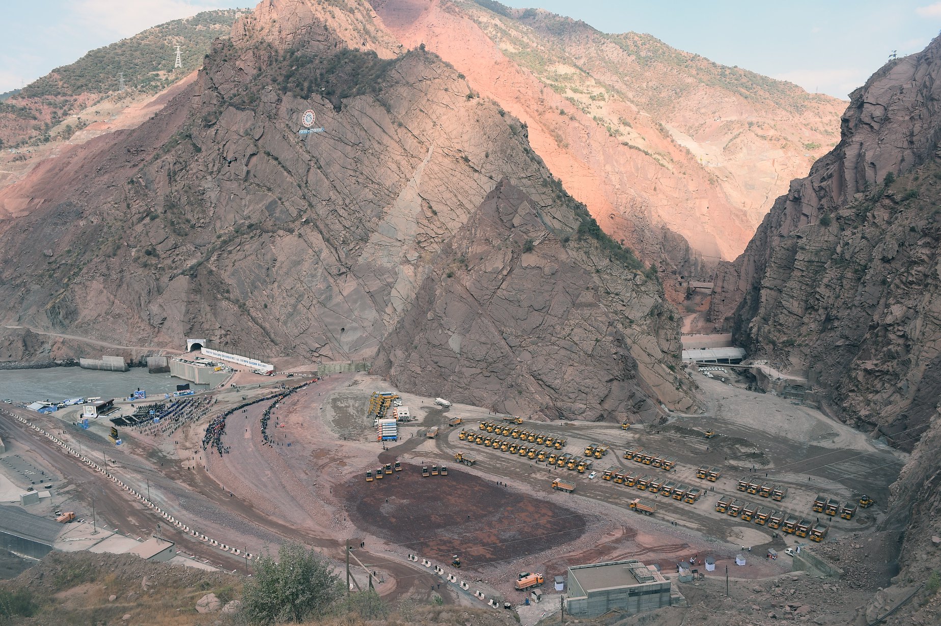 croissance économique PIB Tadjikistan rogun énergie mine