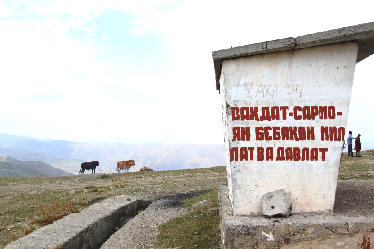 Arrêt de bus Pamir Tadjikistan