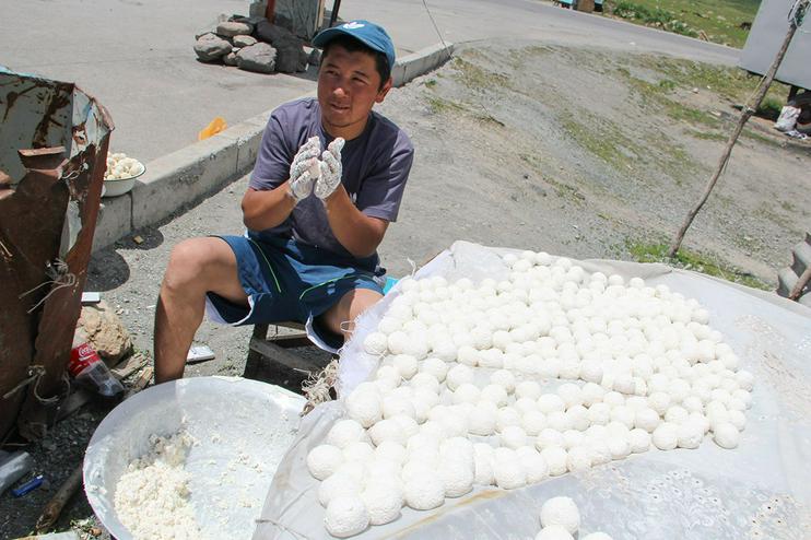 Kourout Fromage Kirghizstan Préparation Histoire Culture Société Vendeur Erbol