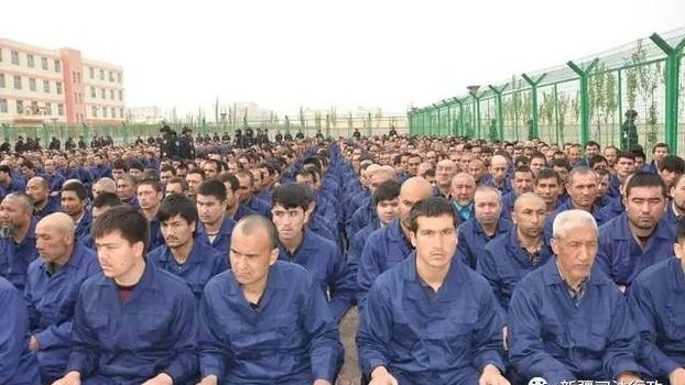 Ouïghours Kazakhs Musulmans Chine Xinjiang Camps