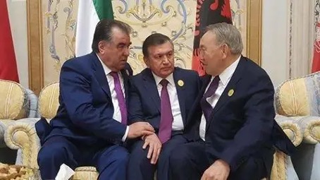 Sommet Pays Musulmans Noursoultan Nazarbaïev Kazakhstan Chavkat Mirzioïev Ouzbékistan Emomali Rahmon Tadjikistan Ryiad