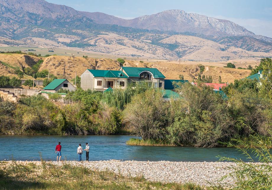 Ouzbékistan Bostanlyk Tourisme Economie