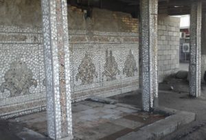 Kazakhstan Almaty Arrêt de bus Centre commercial Elaman Mosaïque de céramique Quartier Taousamal Kounaïev