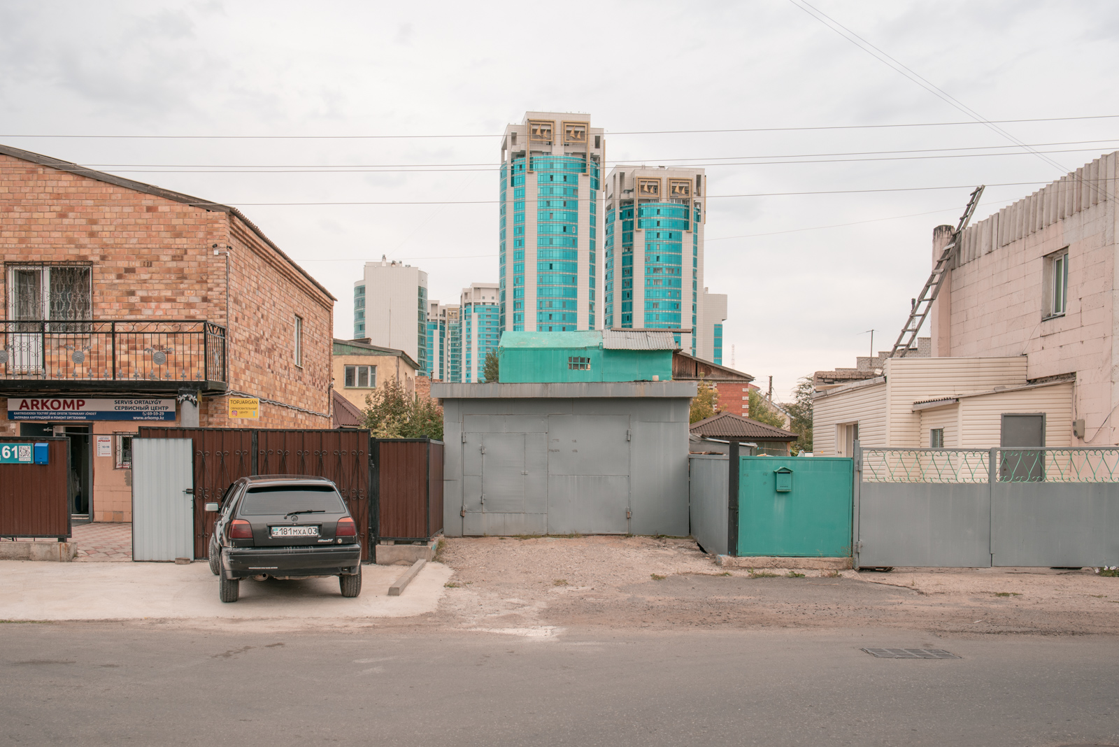 kazakhstan nur sultan batiments